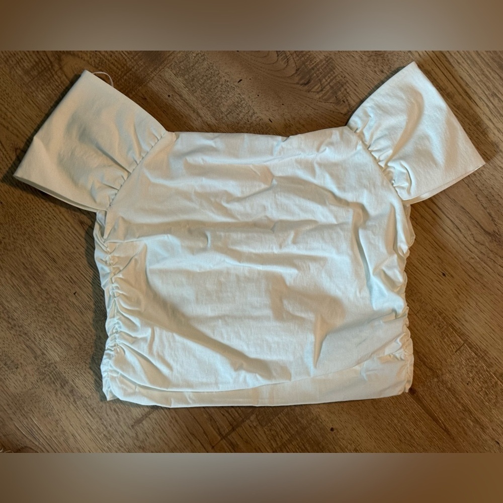 ZARA White Ruched Crop Top Size Large NWT Cap Sleeve V-Neck - Picture 8 of 8